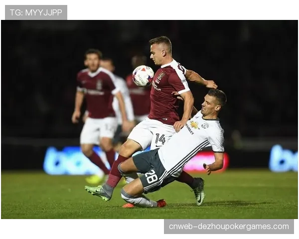 天气预报:曼市德比赛日或将降雨,湿滑场地或影响双方地面传控 天气预报:曼市德比赛日或将降雨,湿滑场地或影响双方地面传控
